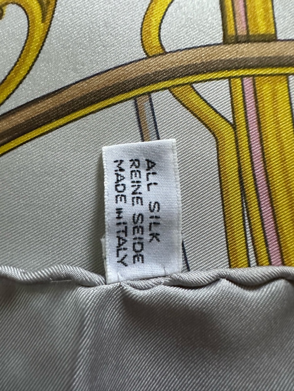 Vintage Celine Paris 100% Silk Scarf 33x34 Equestrian Carriage Wheel Print Italy - Picture 4 of 10